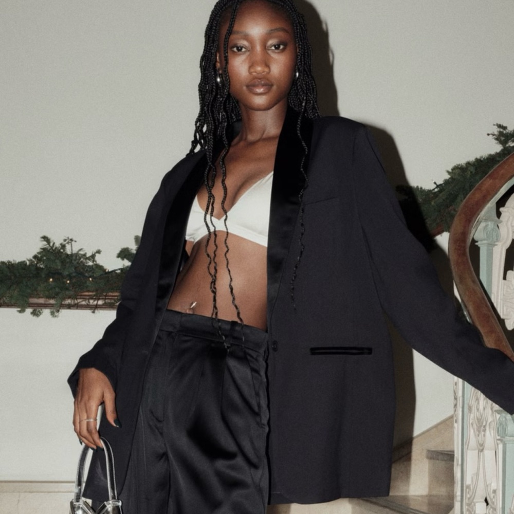 Abercrombie satin trim party blazer size M